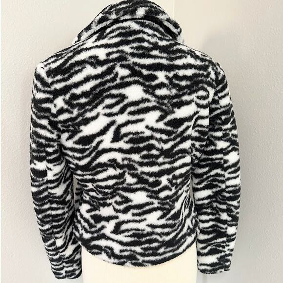Sanctuary Abstract Moto Jacket Textured Tiger Teddy Fleece Black and White Small - Picture 6 of 8